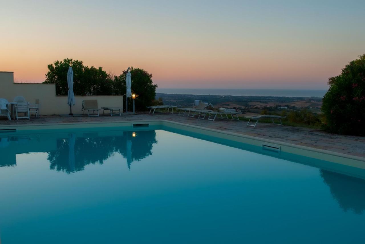 Borghetto Country Apartments Saludecio Luaran gambar